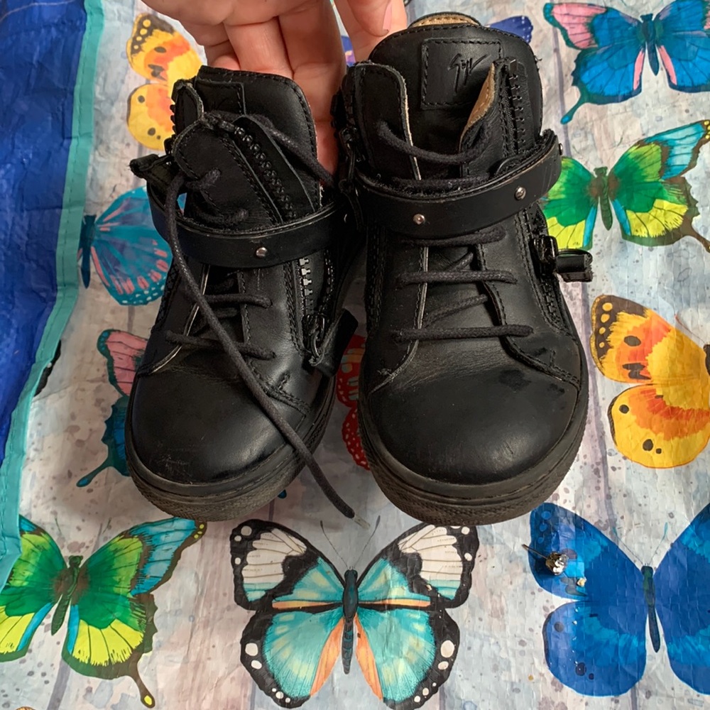 Black shoes